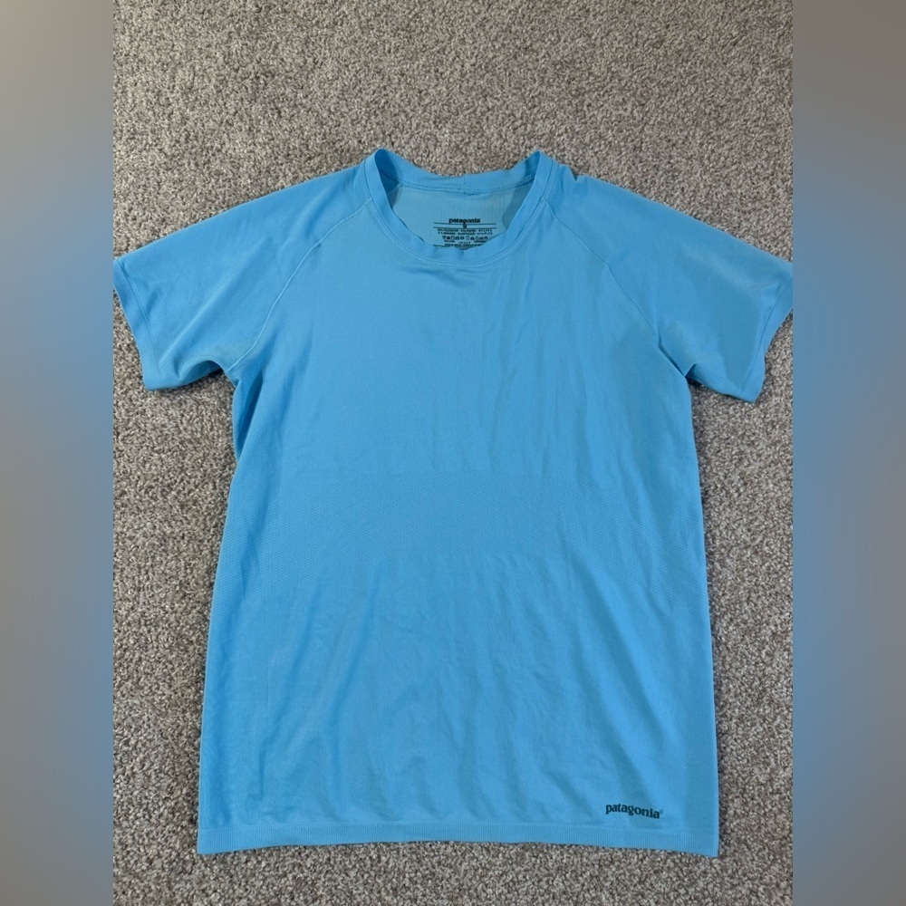 Patagonia Blue Short Sleeve Performance Tee – Size M Like New!